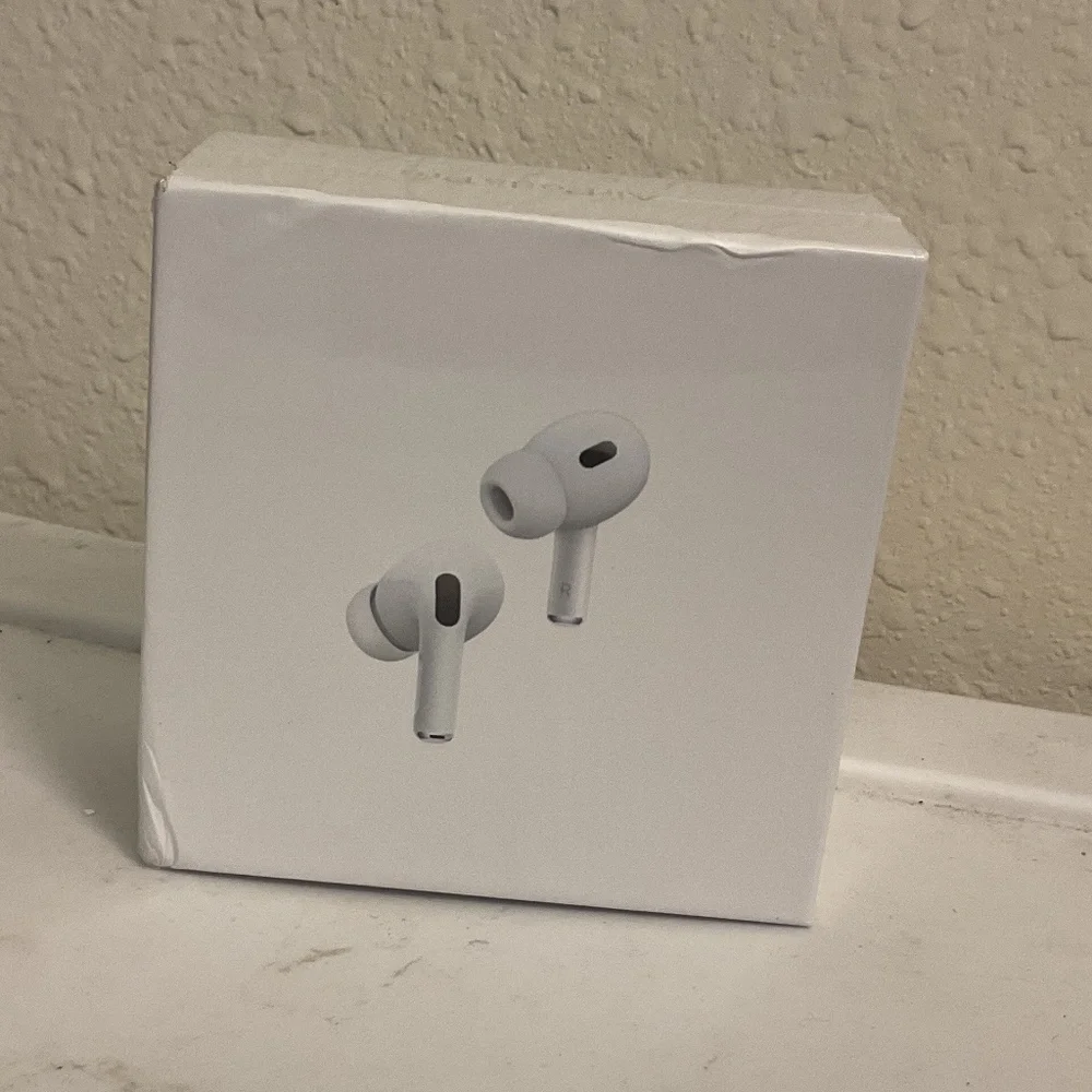 *NEW* Apple AirPod Pro’s (2nd Generation)
